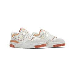 New-Balance-550-‘Au-Lait’-W-(2022)-front-side