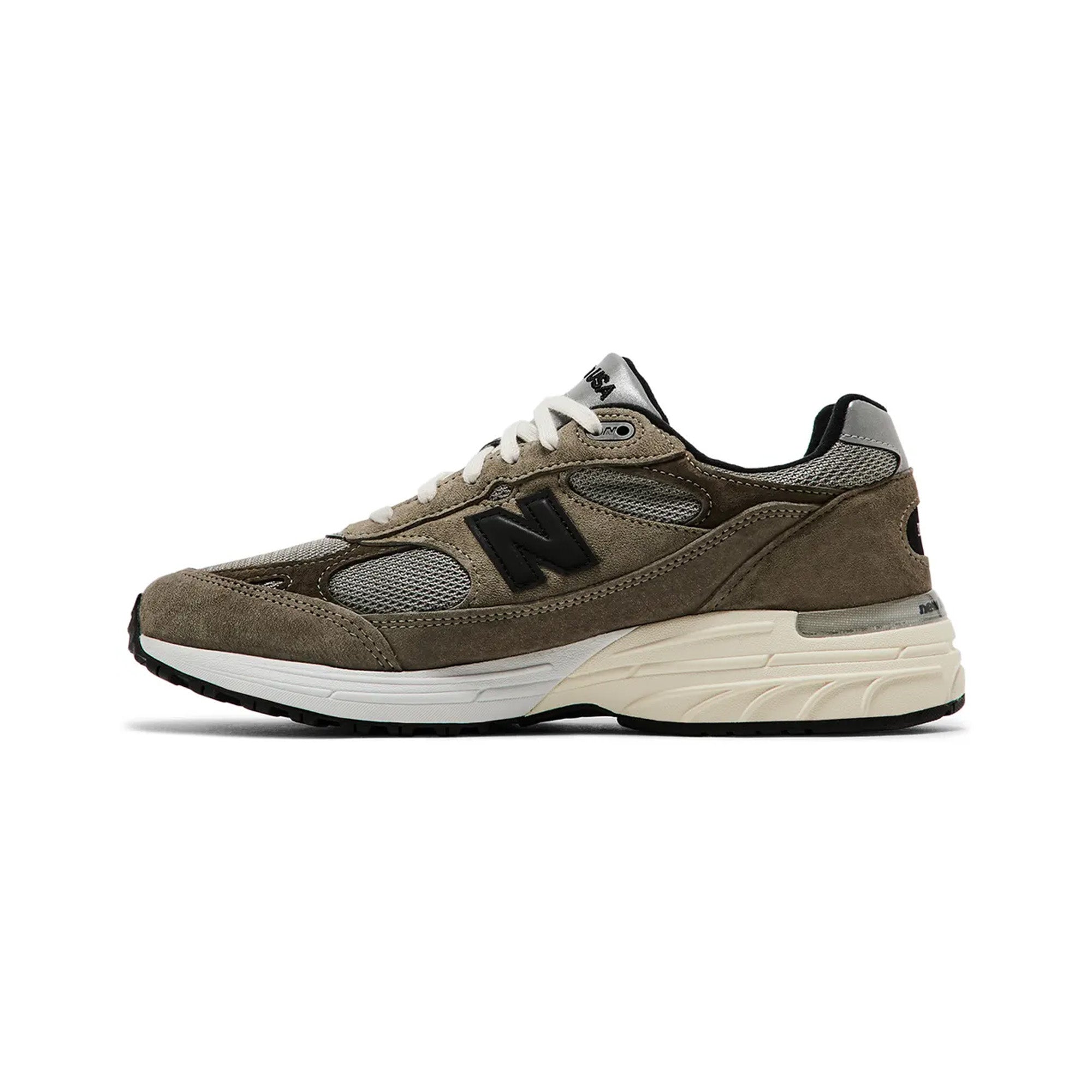 New-Balance-993-MiUSA-JJJJound-'Military-Urban-Grey-Angora'-(2024)-side-2