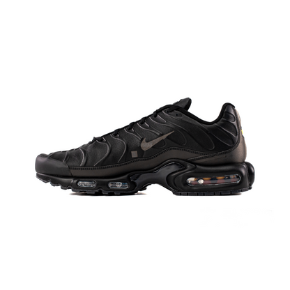 Nike-Air-Max-Plus-TN-A-COLD-WALL-Black-2023