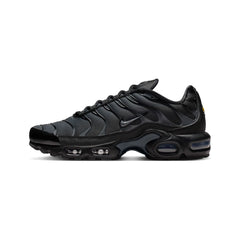 nike_air_max_plus_tn_black_metallic_silver_2025_3