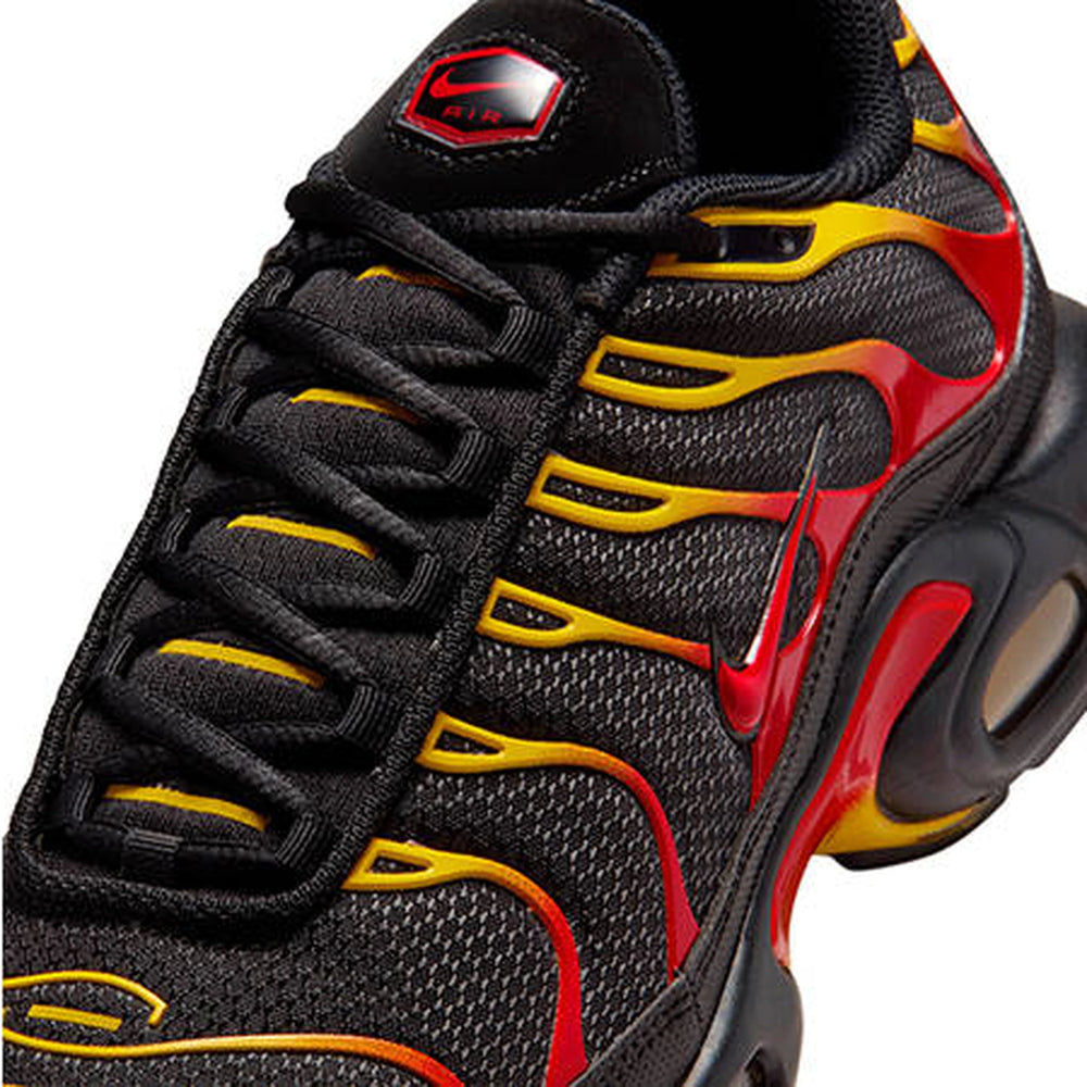 nike_air_max_plus_tn_black_university_gold_red_2026_6