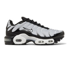 nike_air_max_plus_black_metallic_silver_white_gs_2022_1