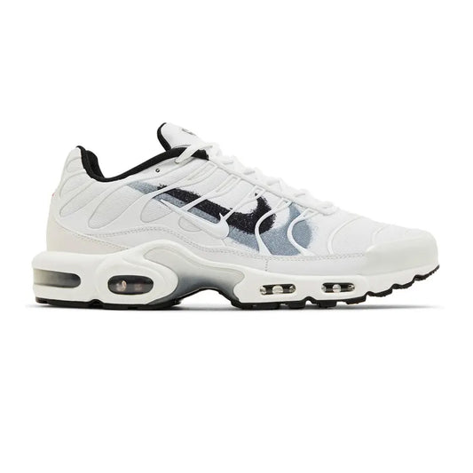 Nike-Air-Max-Terrascape-Plus-Spray-Paint-Swoosh-1