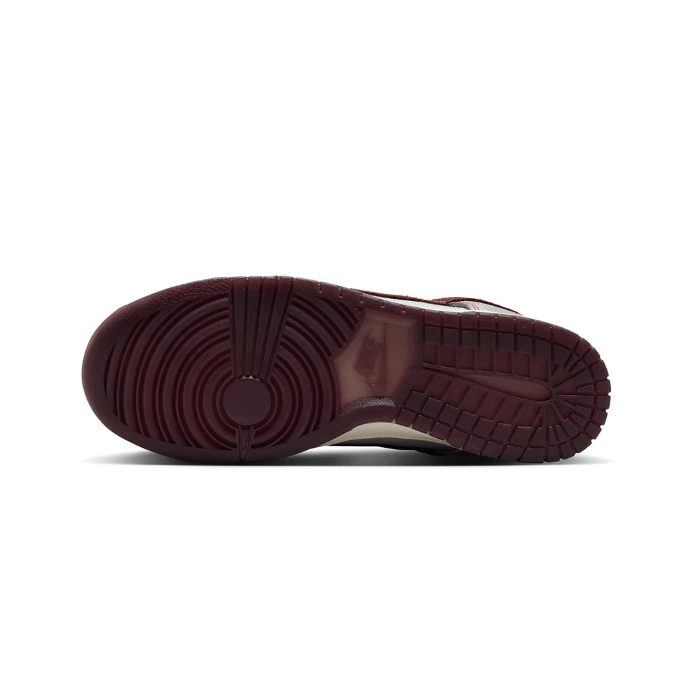 nike_dunk_low_canvas_pure_platinum_burgundy_crush_2026_9
