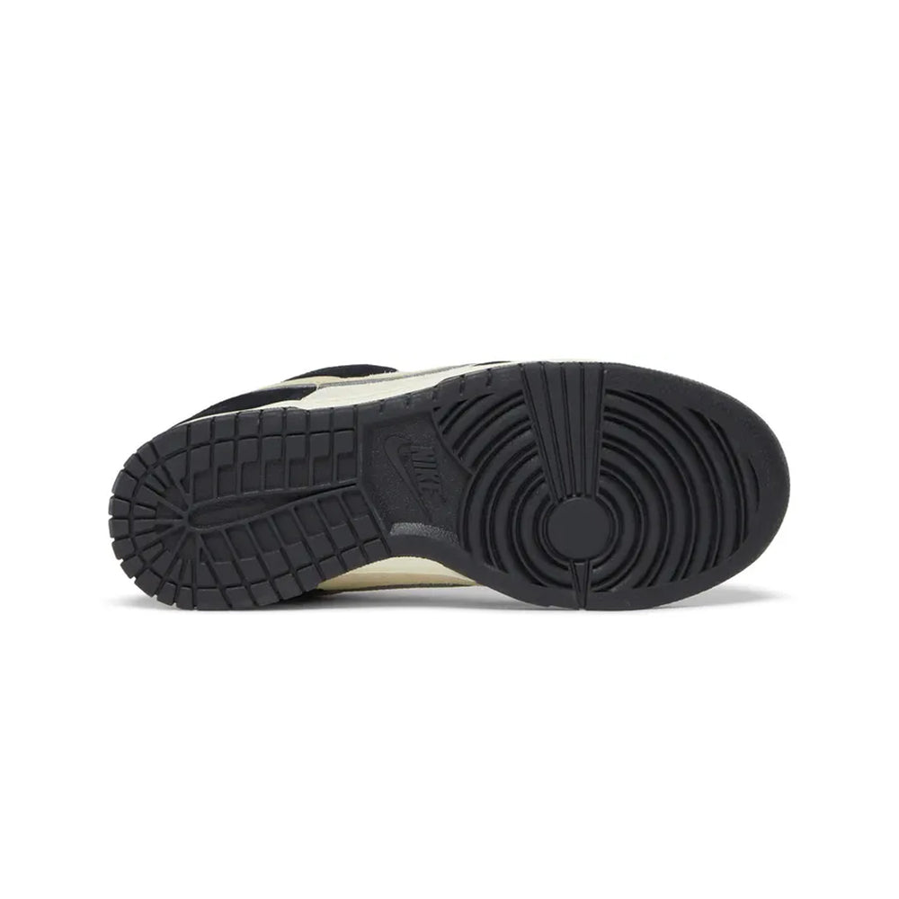 Nike-Dunk-Low-LX-Black-Team-Gold-Women’s-2022-5