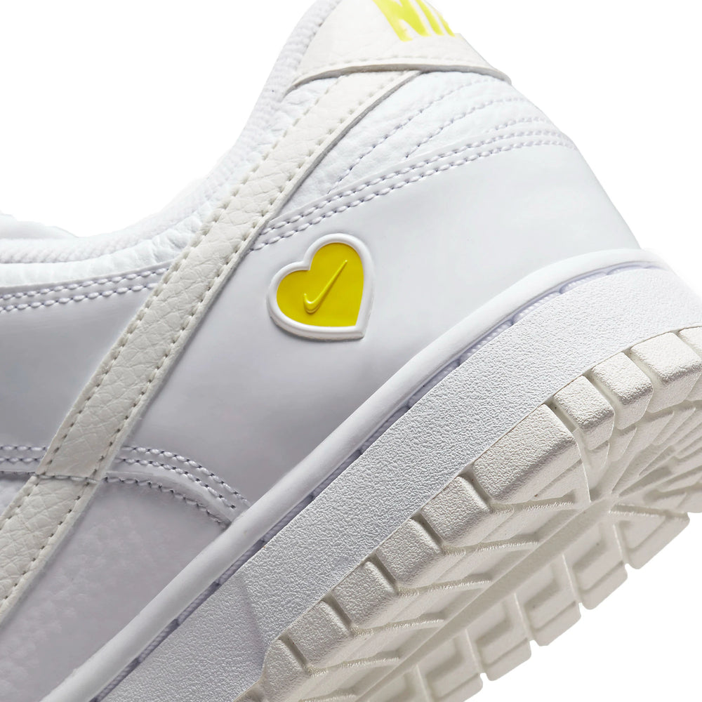 nike_dunk_low_valentines_day_yellow_heart_w_2023_8