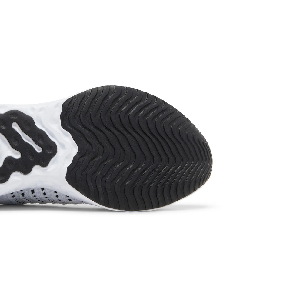 nike_react_phantom_run_flyknit_2_white_black_2020_7