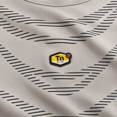 nike_tuned_air_tn_t_shirt_grey_3