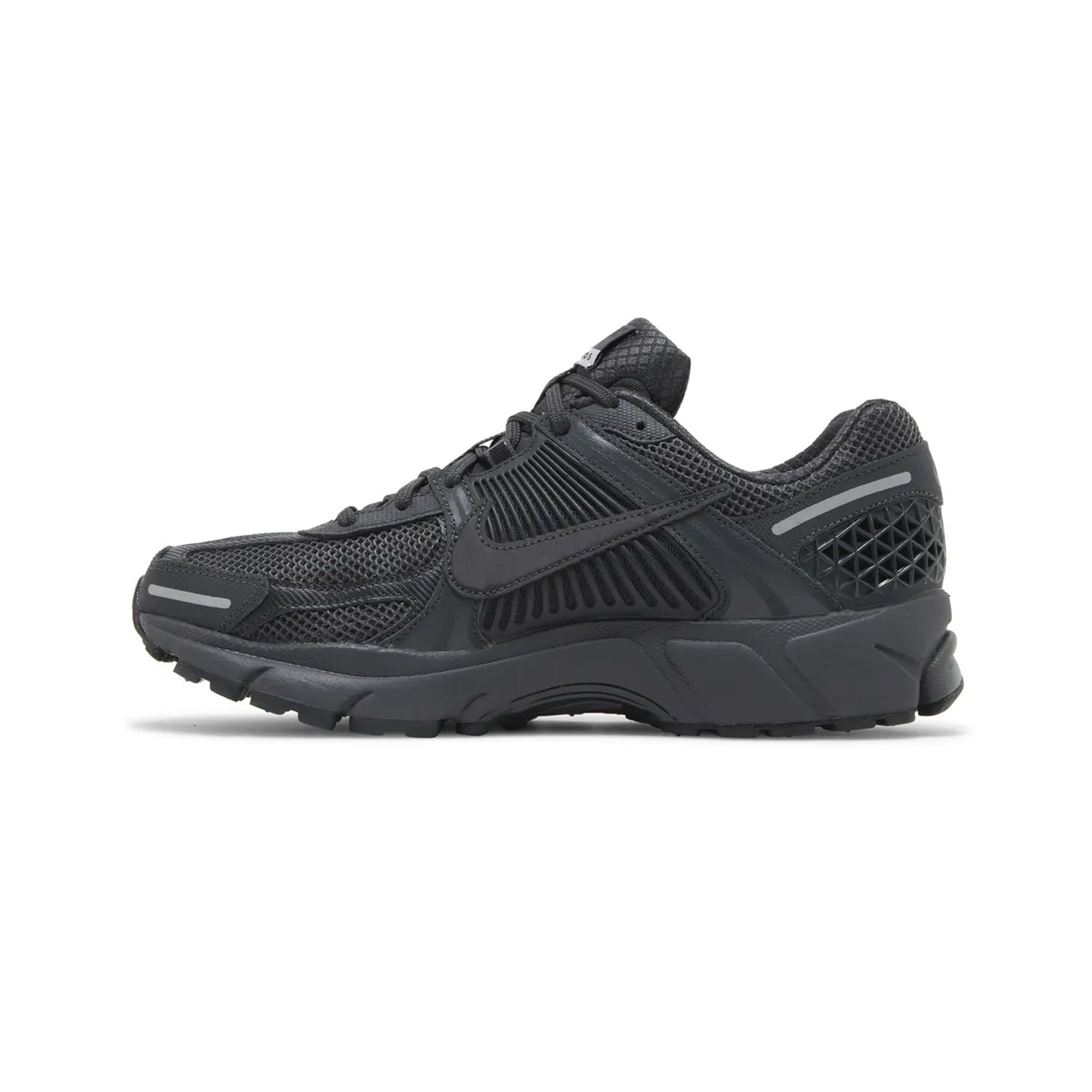 Nike-Zoom-Vomero-5-‘Anthracite’-(2023)-side-2