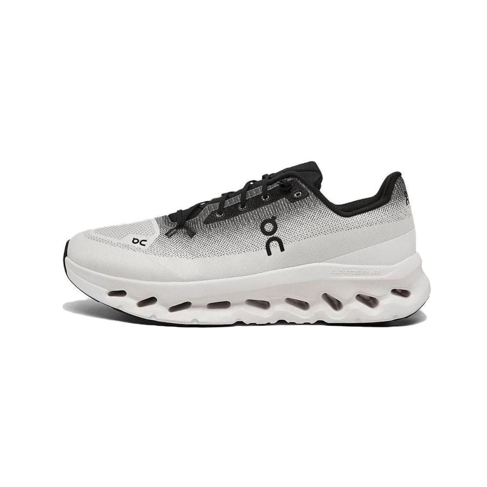 on_running_cloudtilt_white_black_2025_2