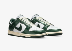 Nike Dunk Low 'Vintage Green' Women's (2022)